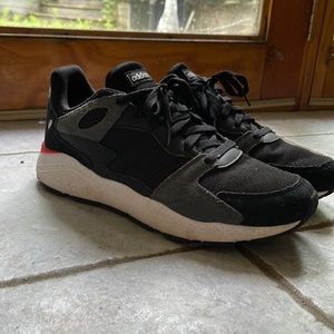 Adidas Cloud foam shoe.